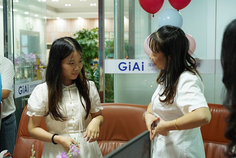 激埃特秋季员工生日会11 滤光片