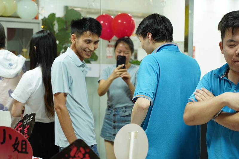 激埃特秋季员工生日会12 滤光片