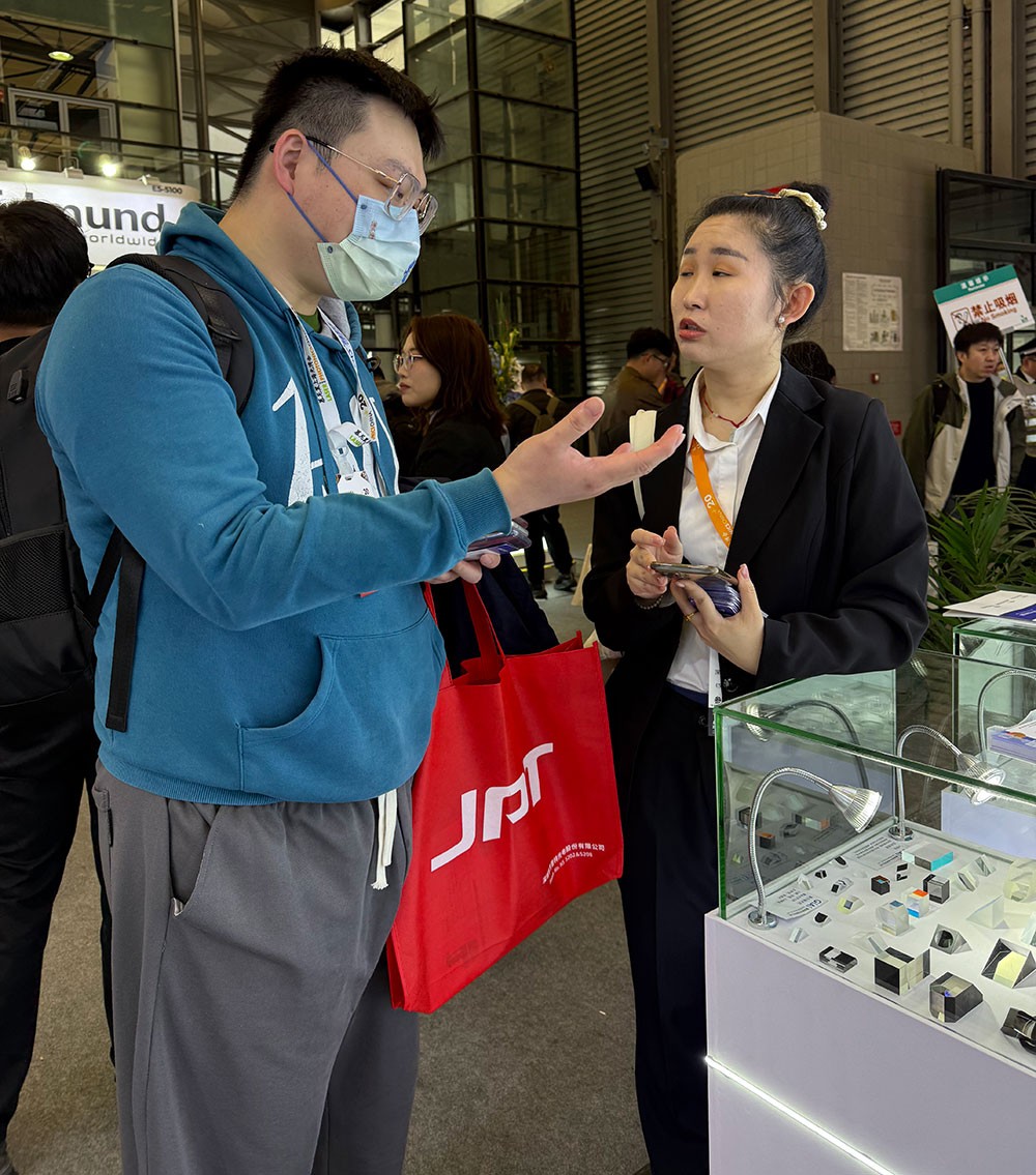 激埃特展会风采2